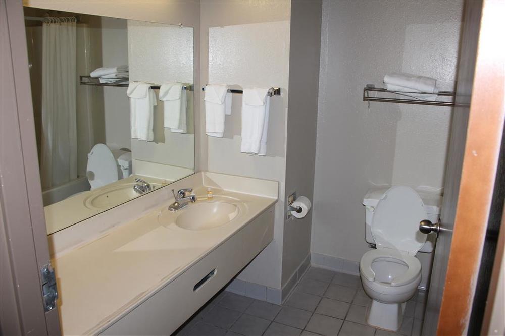 Haven Inn & Suites Duluth Pokoj fotografie